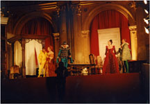  Bühne und Kostüm für Dame Kobold, Schwerin 1998